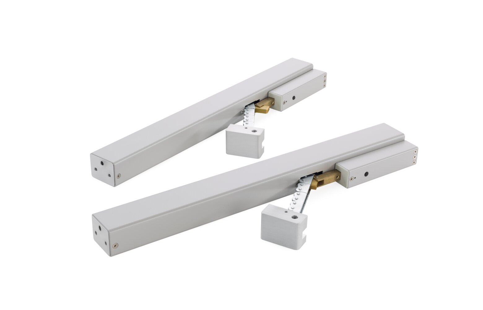 D+H SHD 54/450-BSY+ side-hung window drives with chains extended